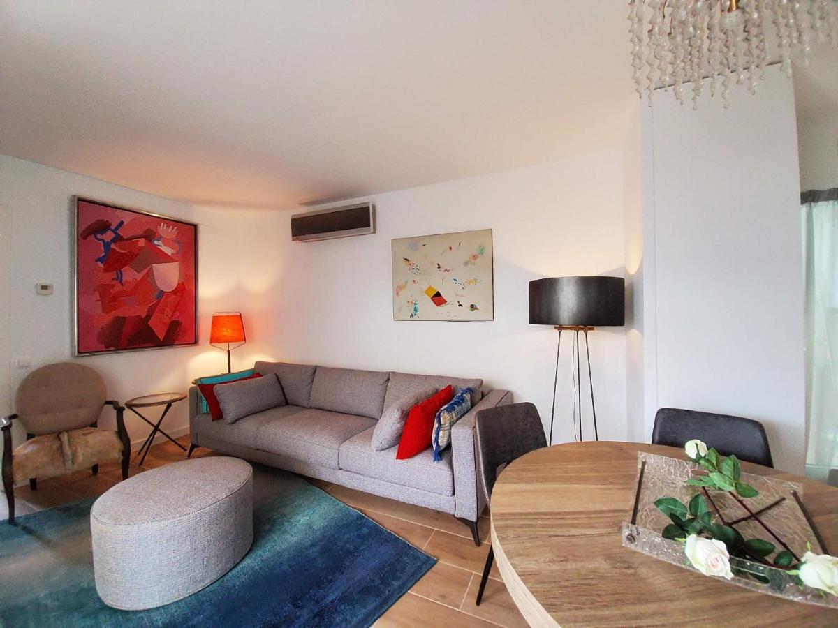 Atico Esquinero Muy Soleado Con La Terraza De 50 M2